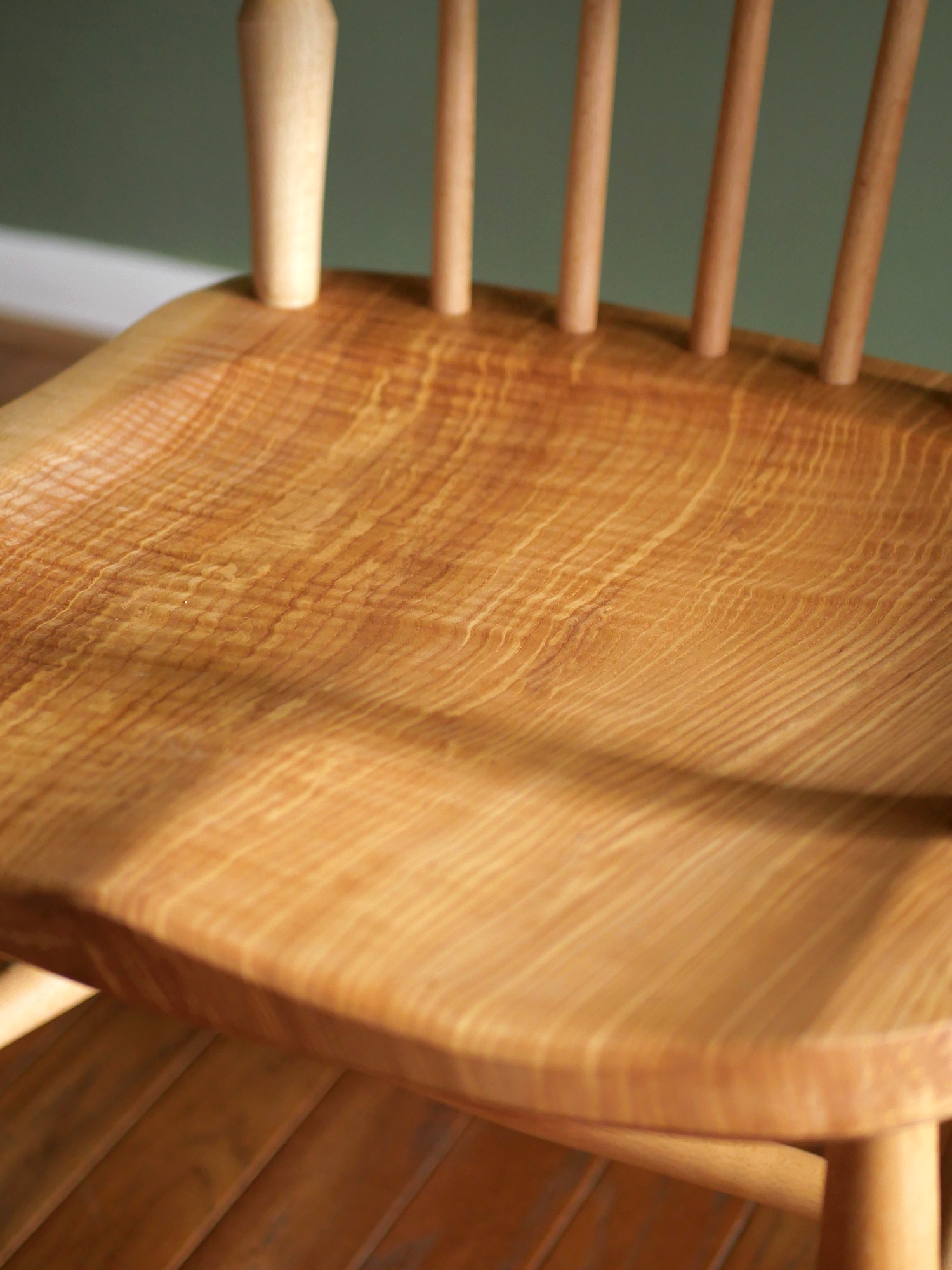 Comb Back Armchair_08