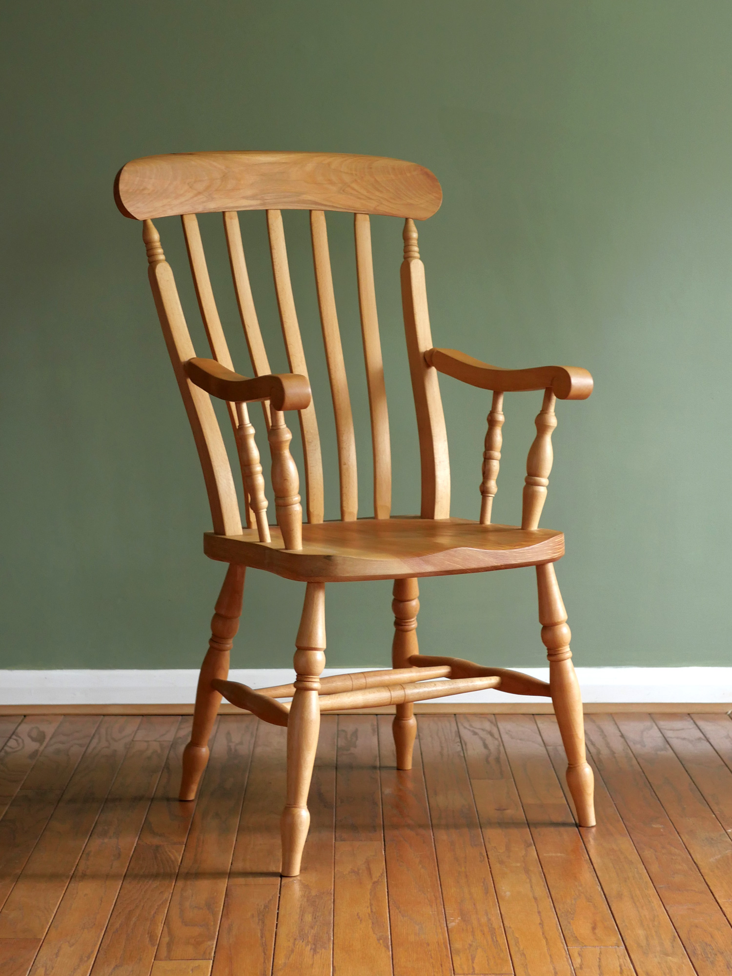 Handmade English lath back Windsor chair by Somerset chairmaker Alex Ward.